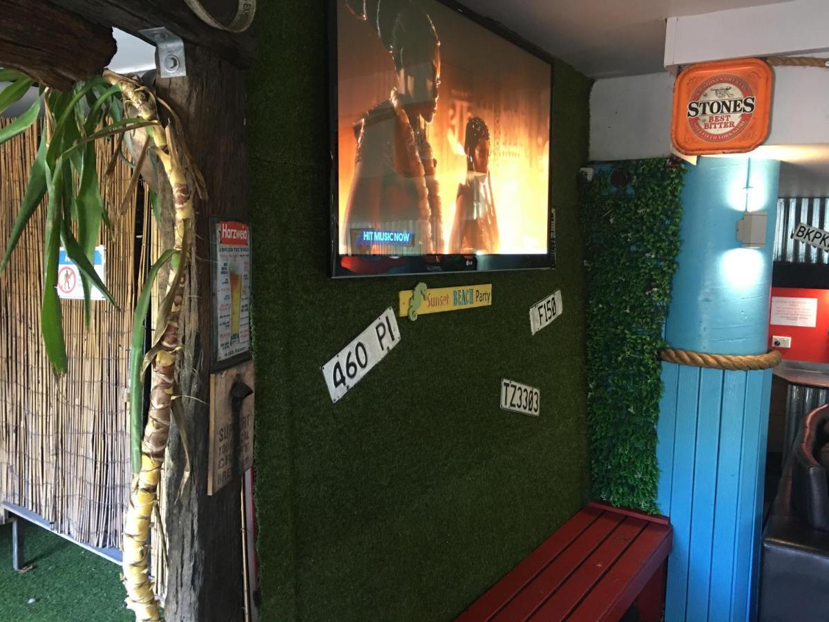 オークランド Grafton Backpackersホステル エクステリア 写真